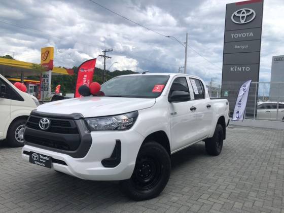 TOYOTA HILUX 2.8 D-4D TURBO DIESEL CD POWER PACK 4X4 AUTOMÁTICO